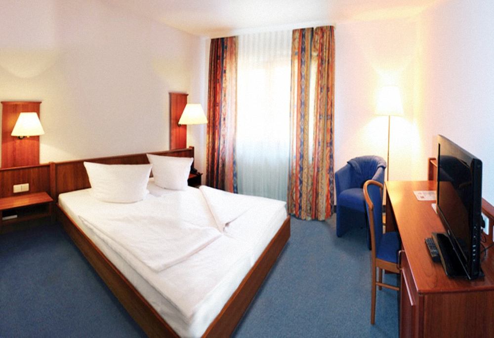 doppelzimmer, zimmer, hotel, blume, freiburg, hotel blume, hotel blume freiburg,